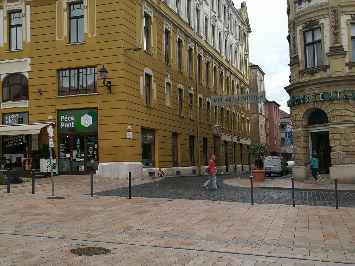 Centrum11 Pécs Exterior foto
