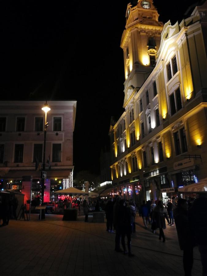 Centrum11 Pécs Exterior foto